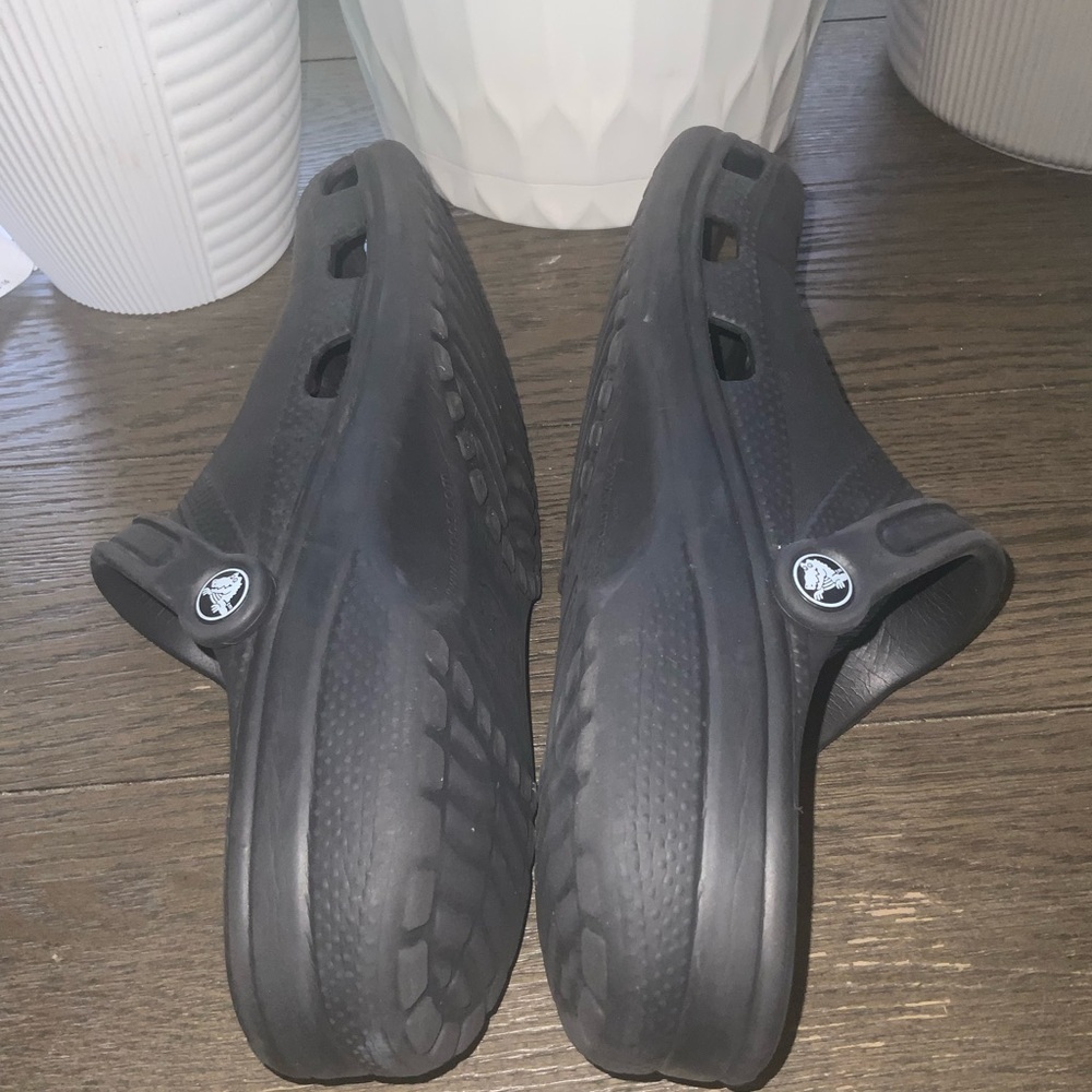 Classic Crocs Men's Black Large Men’s 8-9 Women’s 10-11 Excellent Condition - Picture 6 of 8
